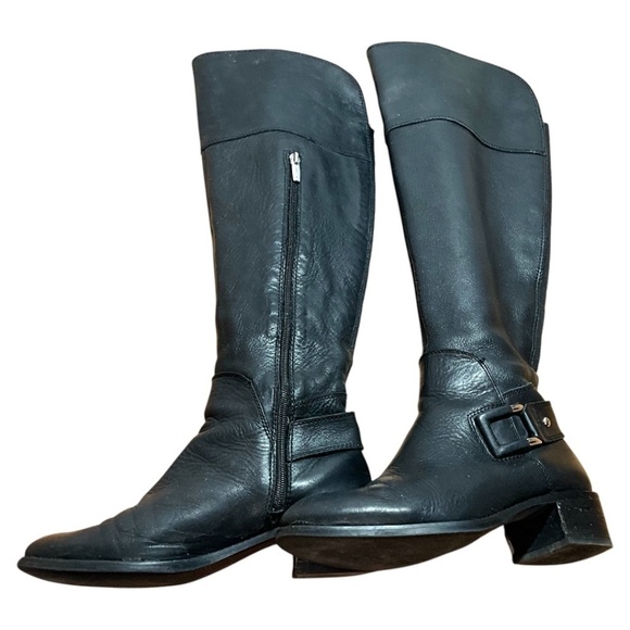 VINCE CAMUTO ‘Delson’ Leather Knee High Riding Boots Side Zippers 1.5” Heel Sz 8 - Picture 3 of 12